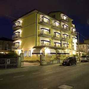 hotel-fortunella.it-tuscanyhotel.com/